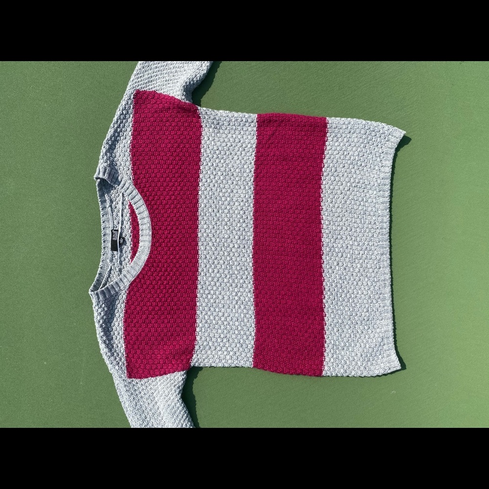 Sweater - Picture 4 of 7